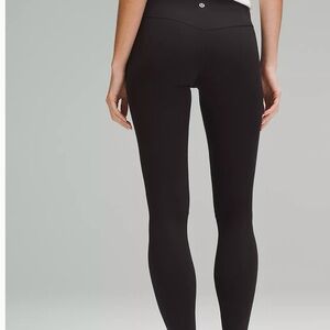 Black lululemon leggings